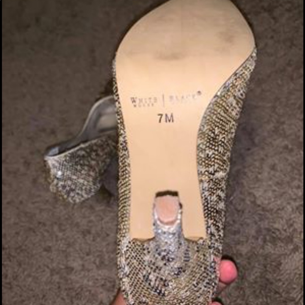Gorgeous heels! White House/Black Market